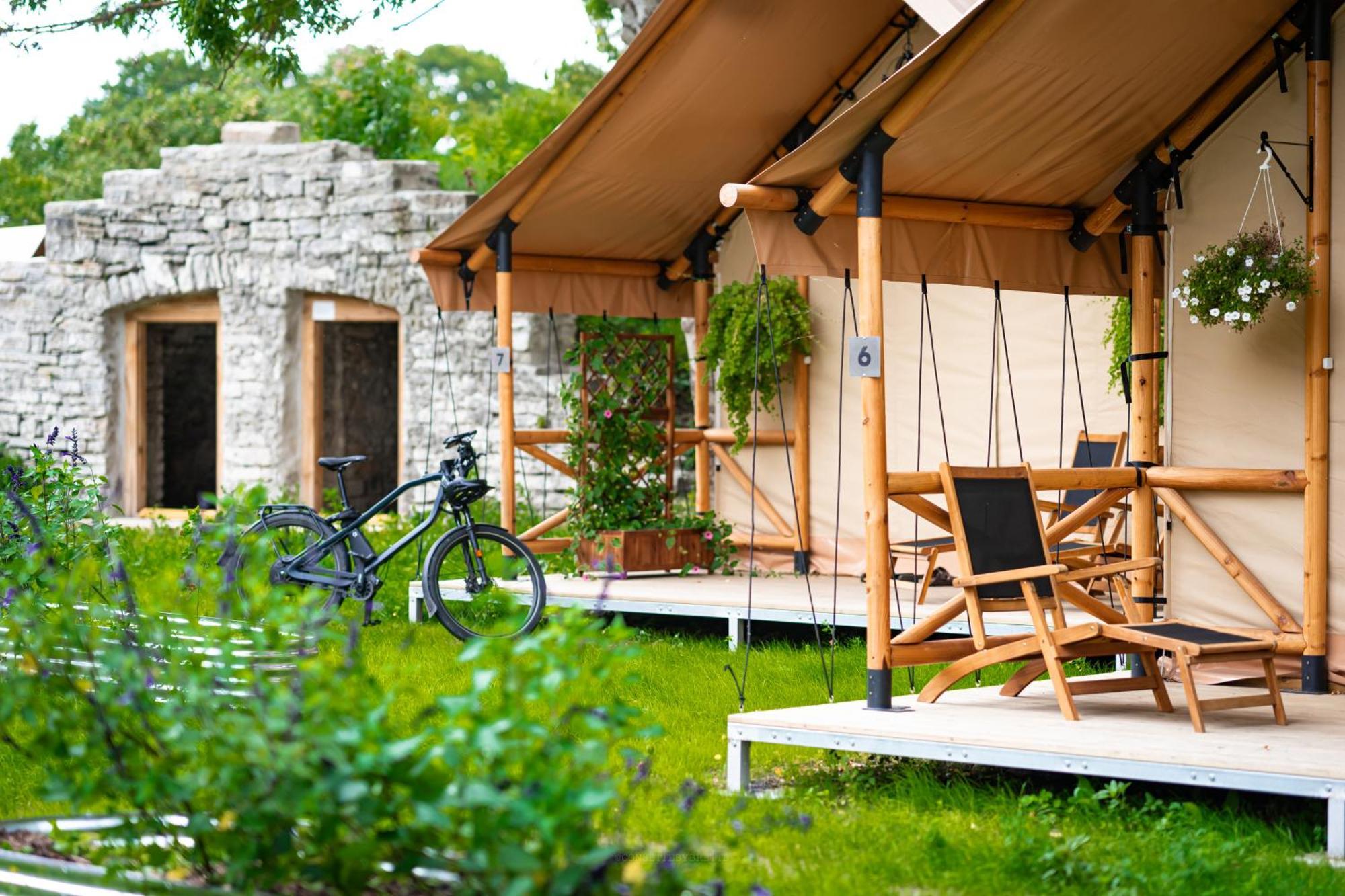 Mia Glamping Hotel Orissaare Luaran gambar