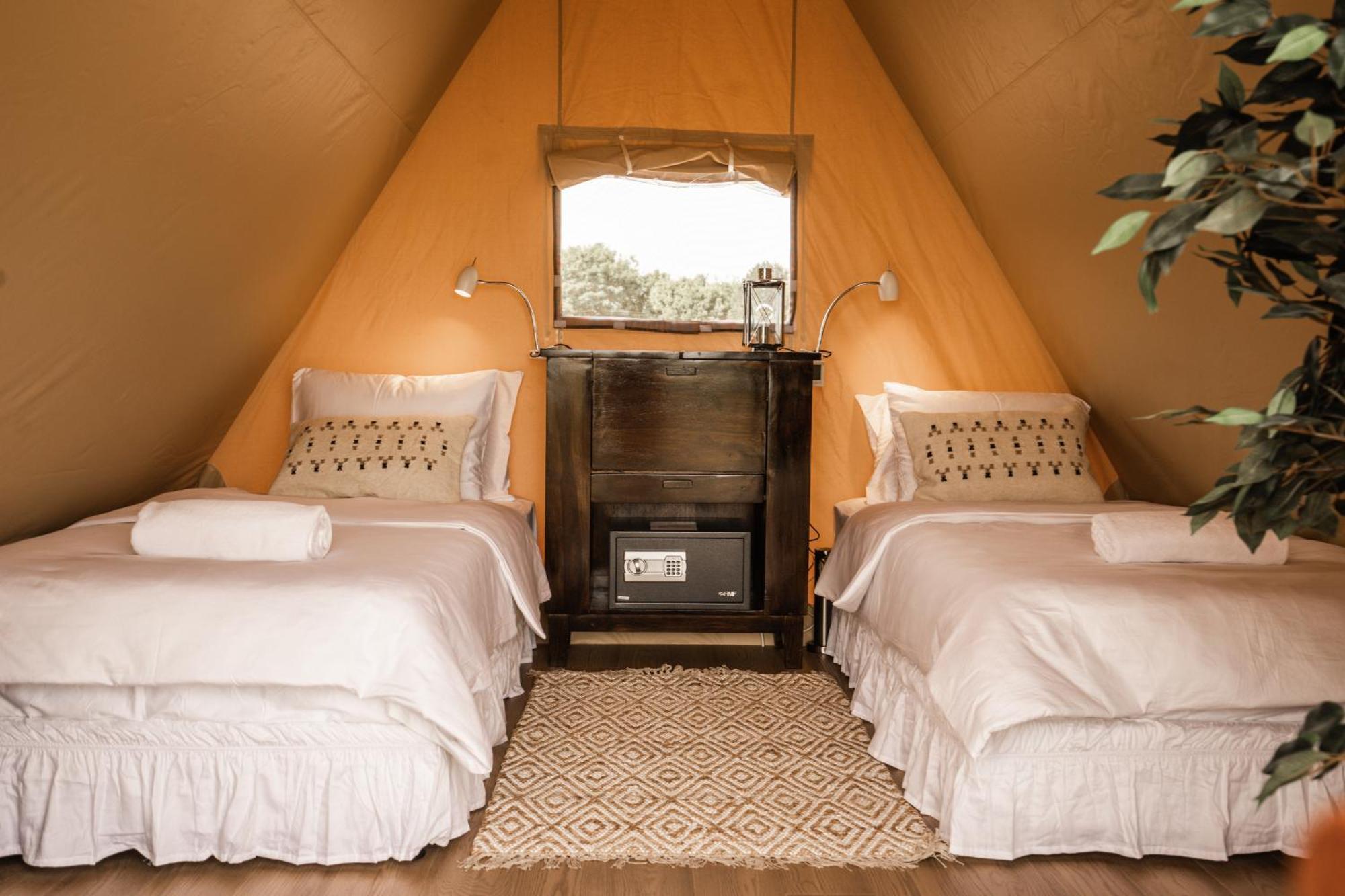 Mia Glamping Hotel Orissaare Luaran gambar