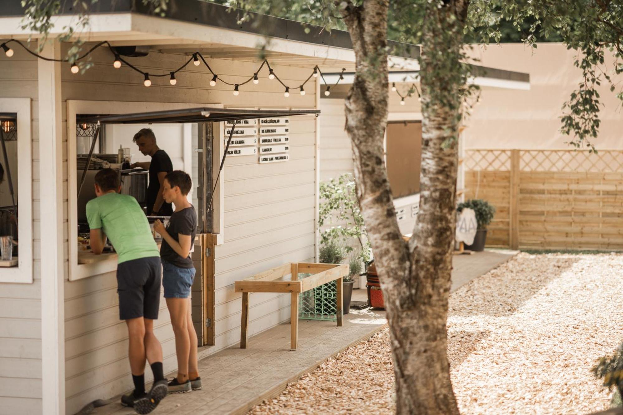 Mia Glamping Hotel Orissaare Luaran gambar