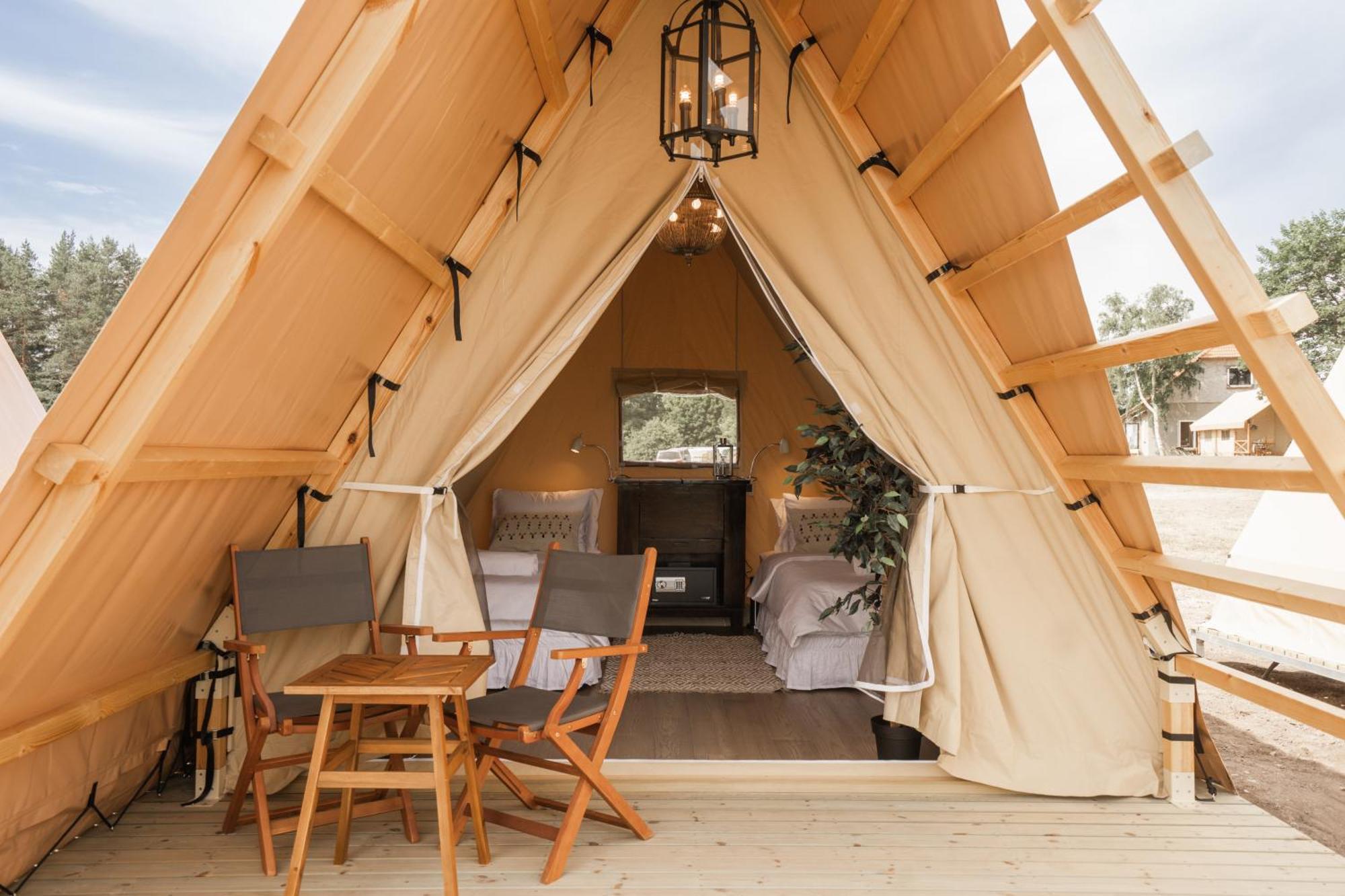 Mia Glamping Hotel Orissaare Luaran gambar