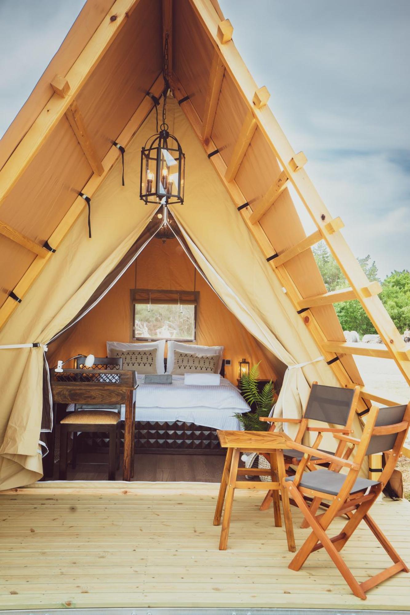 Mia Glamping Hotel Orissaare Luaran gambar