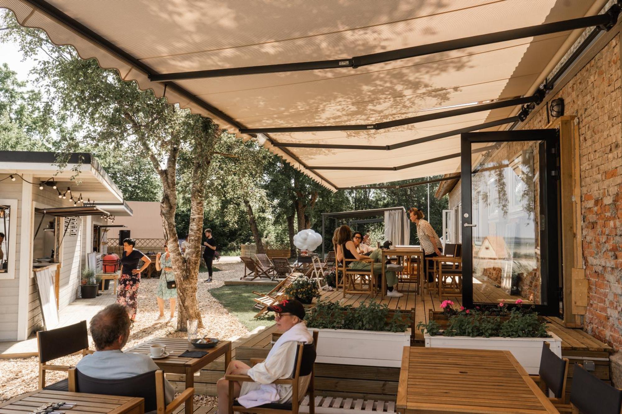 Mia Glamping Hotel Orissaare Luaran gambar